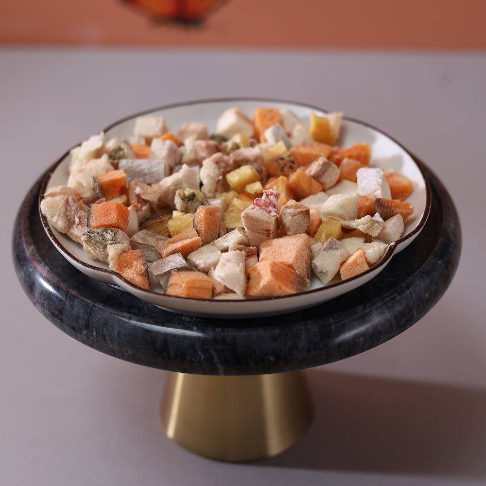Freeze Dried Seafood Platter Treats for Dogs and Cats - Image 4